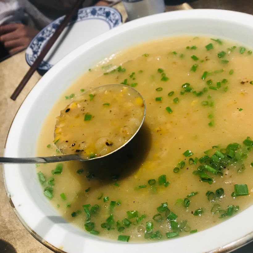 豌豆糊糊,很耙的豌豆,有点糊味,口感不错,我家小宝贝来了两大碗