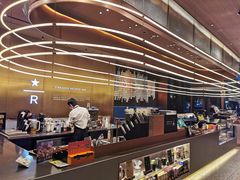 -星巴克臻选(上海虹桥新天地三店)
