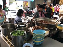 -Kha Mu Charoensang(Silom)