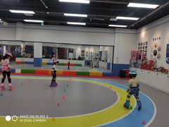 -米高蓝斯克国际轮滑中心(中铁建店)