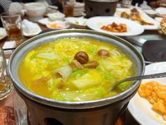 鸡汁板栗白菜煲-庄氏祥记家常食府(国瑞建材家居博览中心店)