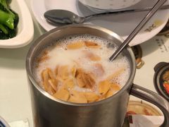 蛋白杏仁奶茶-新大咀港式茶餐厅(宝山万达店)
