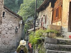 -高荡千年布依古寨旅游景区