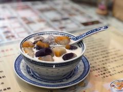 -广信牛奶甜品世家(台东店)
