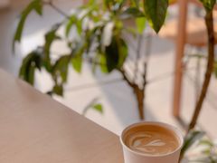 拿铁-DEEP COFFEE(瑞光烘焙工厂店)