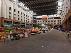 -新鸿港水果市场