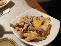 -尚尚仙·酸汤猪手·猪肚鸡火锅(华联万柳购物中心店)