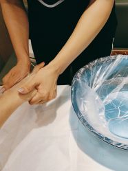 -悦指间美甲美睫