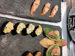 和风照烧三文鱼配日式寿司卷-索菲特银河锦厨自助餐(山西路店)