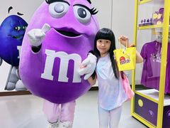 -m豆巧克力世界(上海世茂广场店)