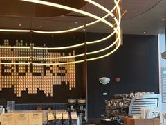 -星巴克臻选(上海虹桥新天地三店)