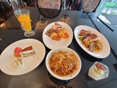 -圣丰索菲特·2 On 988 Café 自助餐厅