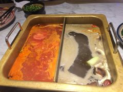 -尚尚仙·酸汤猪手·猪肚鸡火锅(华联万柳购物中心店)