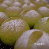像躺进胖乎乎面包中间被密不透风的香气整个包裹