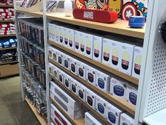 -名创优品(北京新中关购物中心地铁层店)