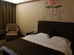 -益阳华天大酒店