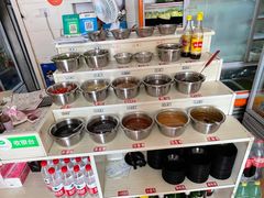 自助调料区-销魂美蛙鱼头火锅(上海首店)