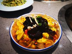 -山河屯铁锅炖(哈西站店)