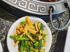 -杨肥肠火锅大排档(火车站花园店)