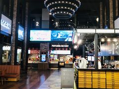 -CGV影城(滨江天街IMAX店)