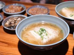 -老外婆本帮面(塔城路店)