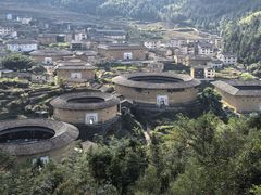 -初溪土楼群