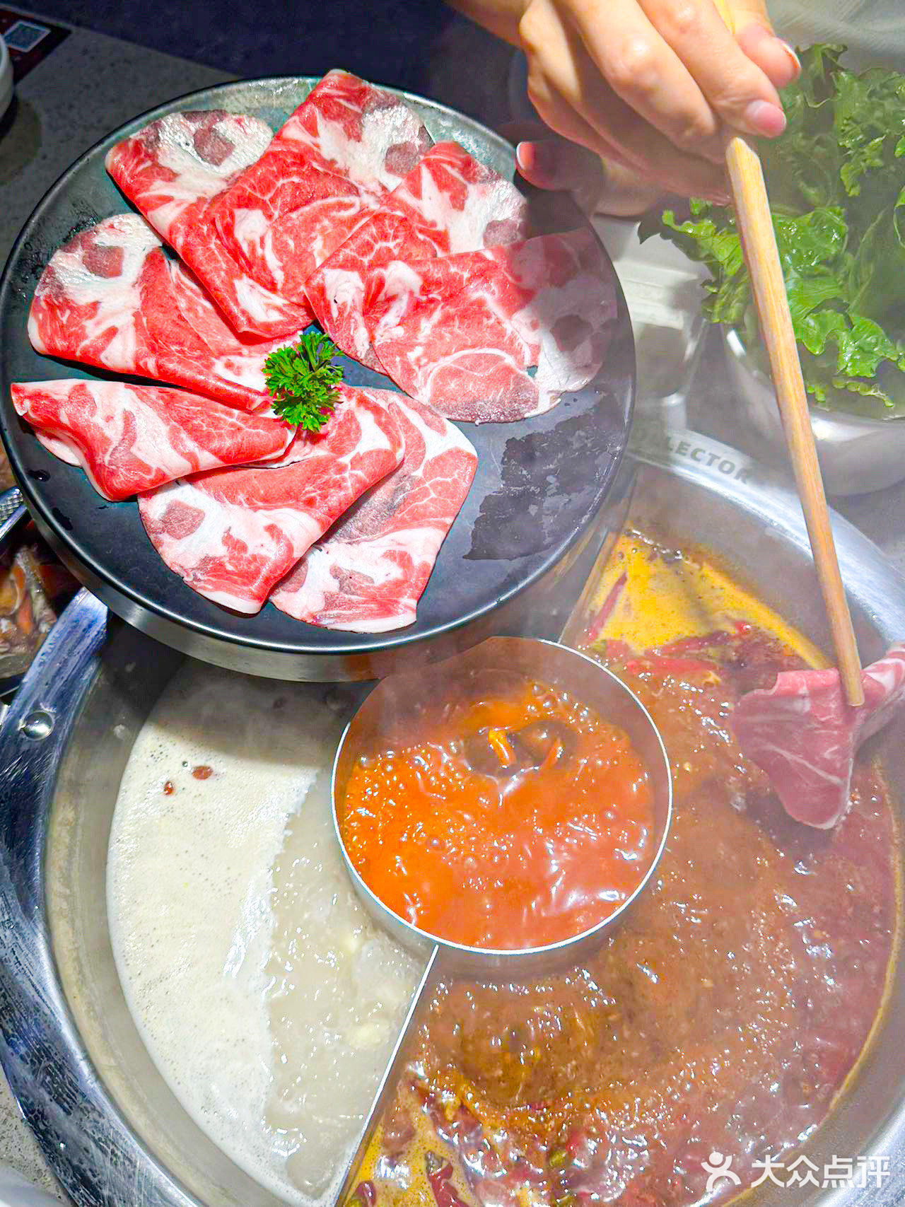 拾岁的每一道菜都很新鲜。量大实惠，团个双人餐三个人都够