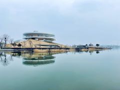 -郑东新区龙湖公共艺术中心