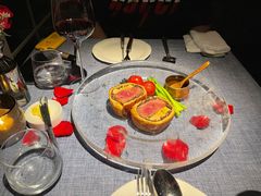 惠灵顿牛排-弦月窗LUNETTE BY AMANDA(复兴路店)