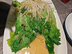 油淋罗马生菜-1937青岛老味道·海肠捞饭·青岛菜(大鲍岛栈桥店)