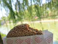 枣泥麻饼-采芝斋评弹茶馆(观前街店)