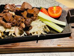 铁锄牛排-穹六人间 people 6(岳阳路店)