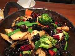 -京尊烤鸭店JINGZUN(春秀路店)