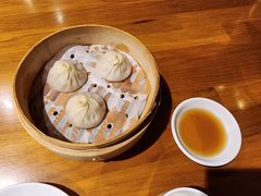 -乐忻皇朝(上海中心大厦店)