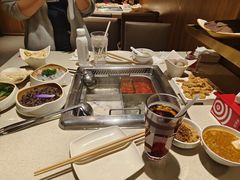 -海底捞火锅鲜切牛肉主题店(长寿路店)