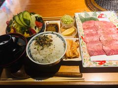 -肉魁屋·烧肉·烧鸟·酒场(高新店)