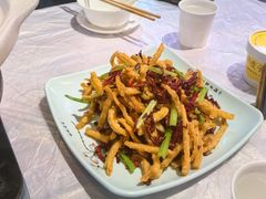 -霄汉牛三鲜湖北砂锅菜(万松园2店)