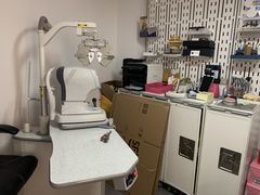 -目艮眼镜SHOWROOM(品牌集合店)