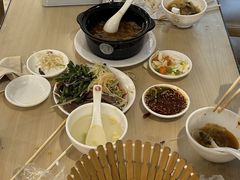-闫家驴肉老店(华电一校店)