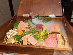 -山川小町·极番烧肉(新地假日广场店)