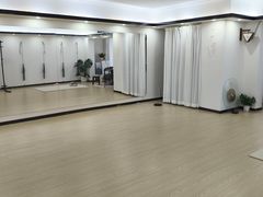 -简·无界健身工作室·运动康复·体态(石厦店)