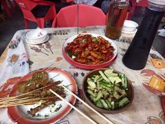 -老街烧烤大排档·地道湖北菜·龙虾馆(汉口火车站店)