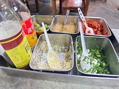 -四川小胡子海鲜(丁村万人海鲜广场店)