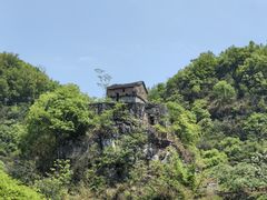 -高荡千年布依古寨旅游景区