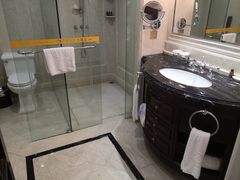 -茂名熹龙国际大酒店(人民广场高铁站店)