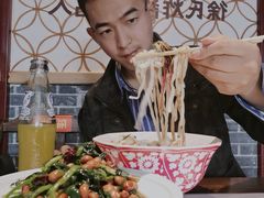 吃面中-大海碗·京菜炸酱面(雍和宫店)