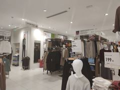 -优衣库(广州天河领展广场店)