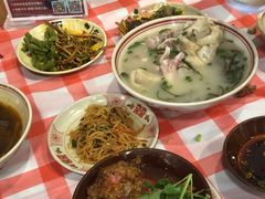 -老方桌烂蹄花川菜馆(九龙坡店)