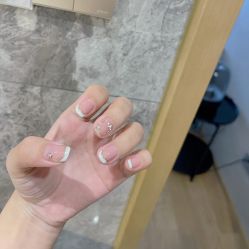 -UGIRL有个美甲