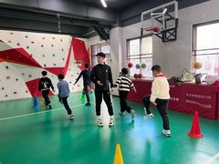 -悦动体能篮球羽毛球网球(三里河店)